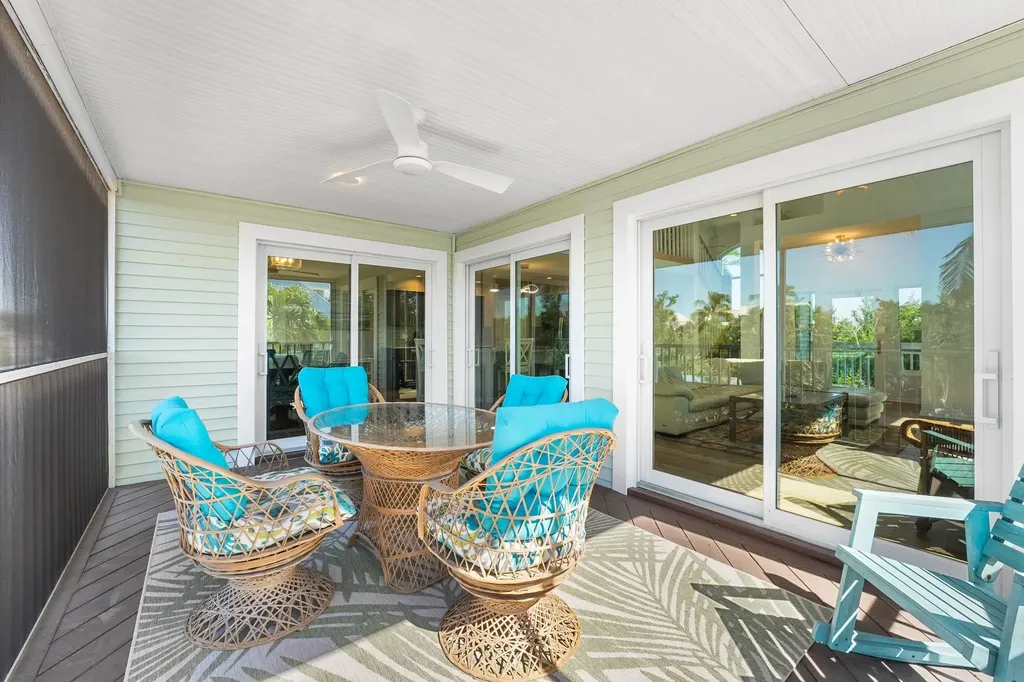 241 Violet Drive Sanibel FL 33957