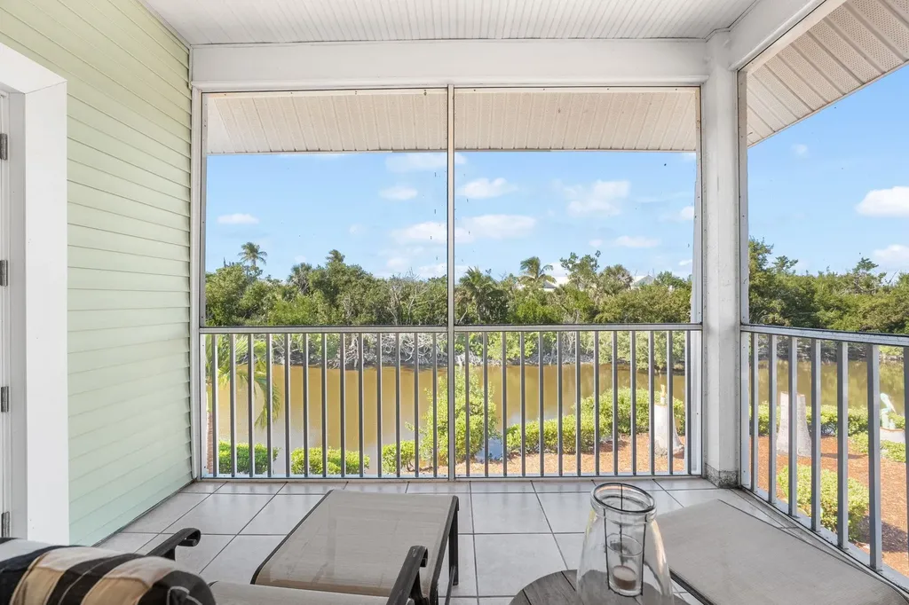 241 Violet Drive Sanibel FL 33957