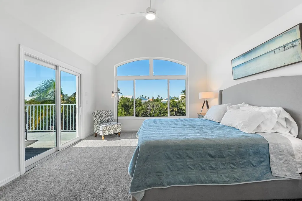 241 Violet Drive Sanibel FL 33957