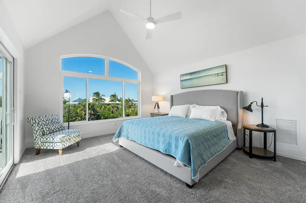 241 Violet Drive Sanibel FL 33957