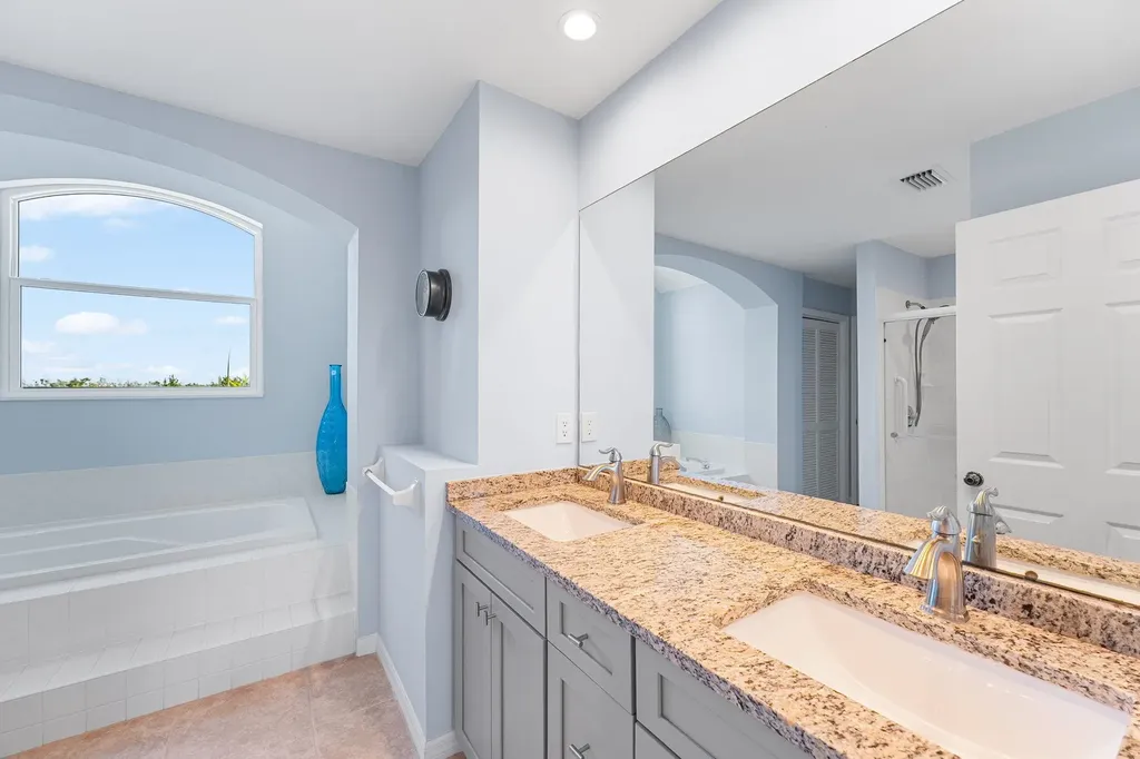 241 Violet Drive Sanibel FL 33957