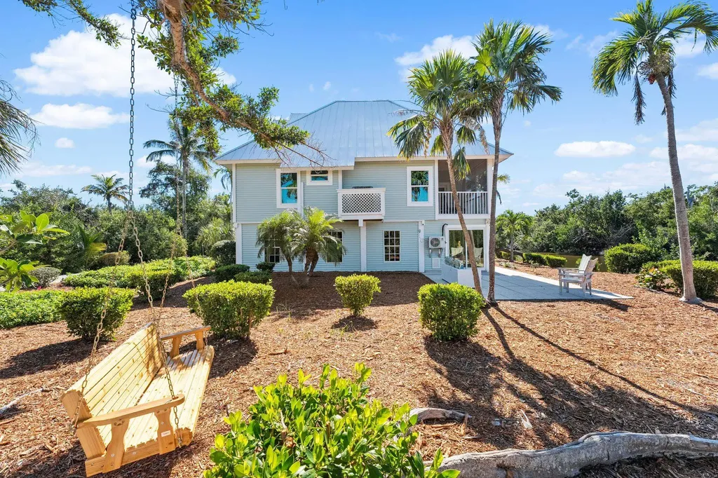 241 Violet Drive Sanibel FL 33957