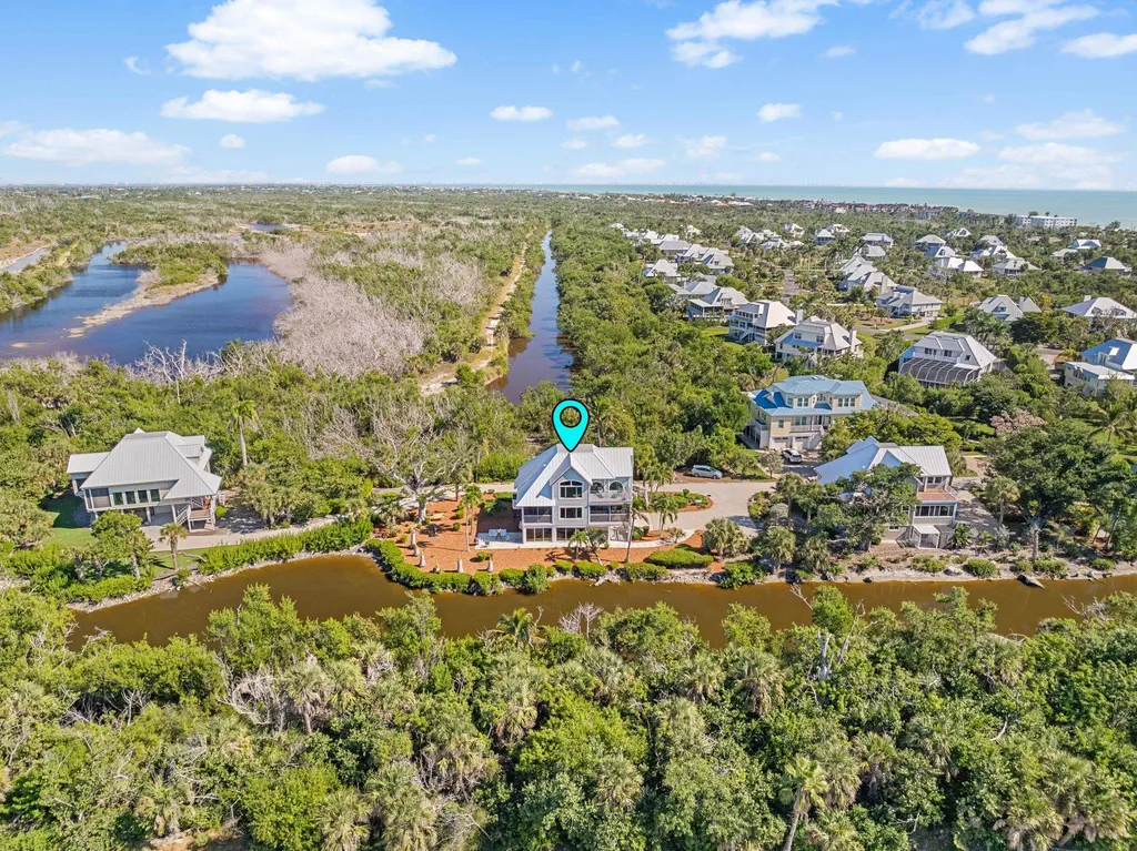 241 Violet Drive Sanibel FL 33957