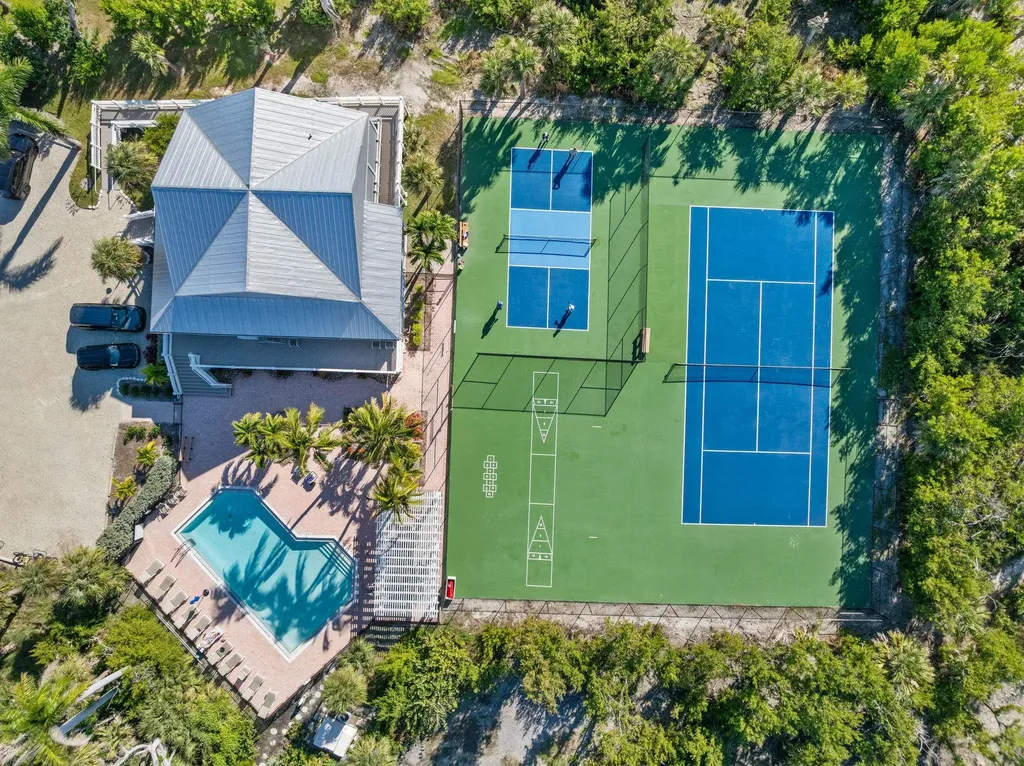 241 Violet Drive Sanibel FL 33957