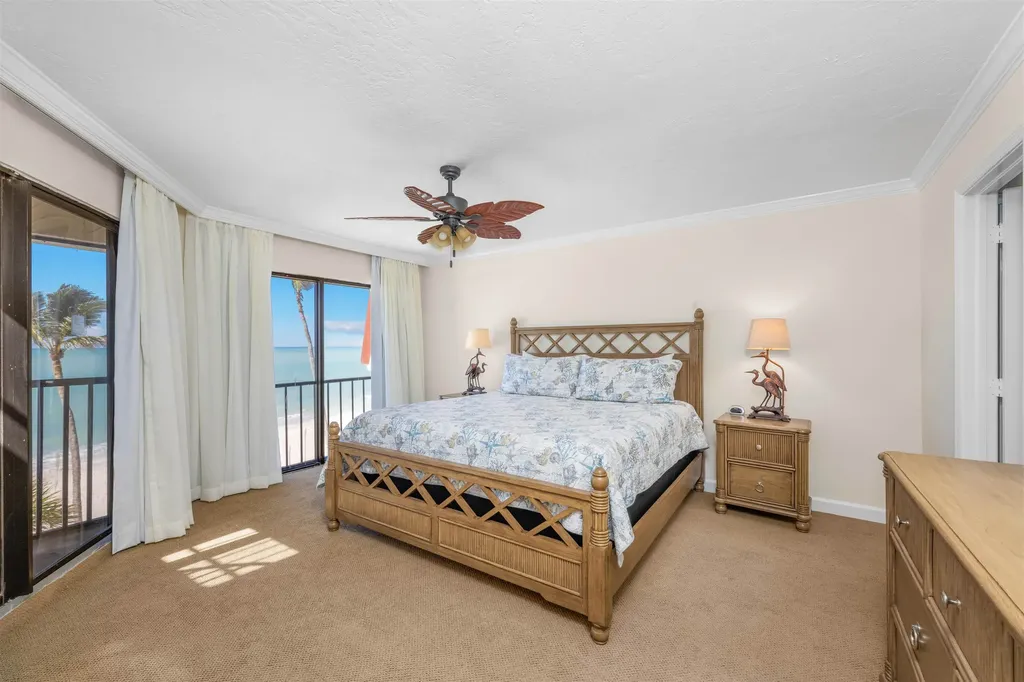 2445 W Gulf Drive Sanibel FL 33957