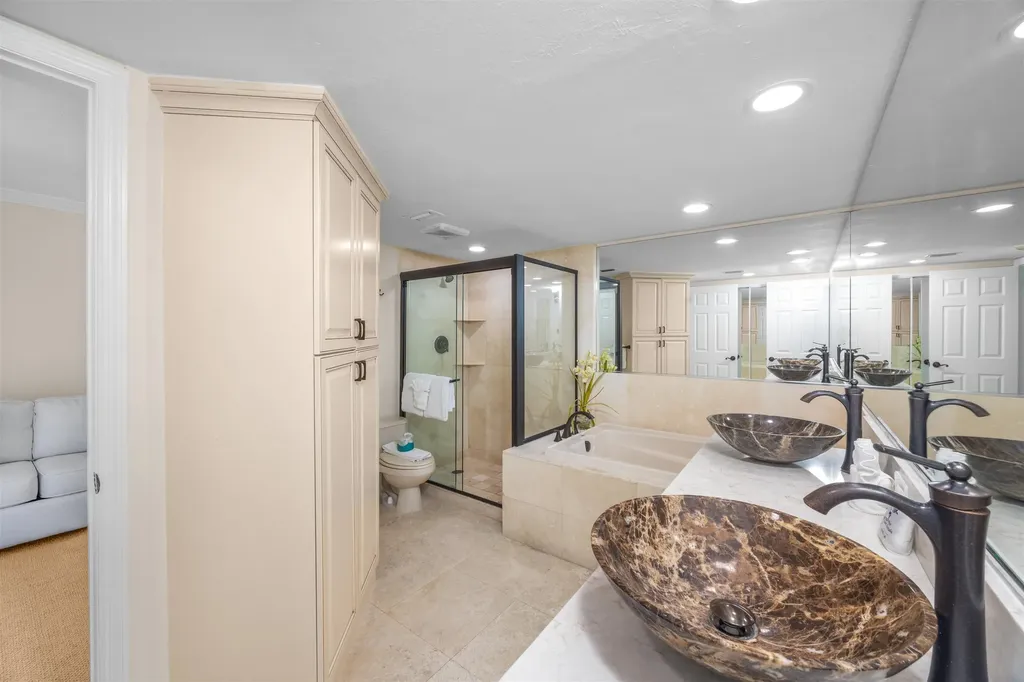 2445 W Gulf Drive Sanibel FL 33957