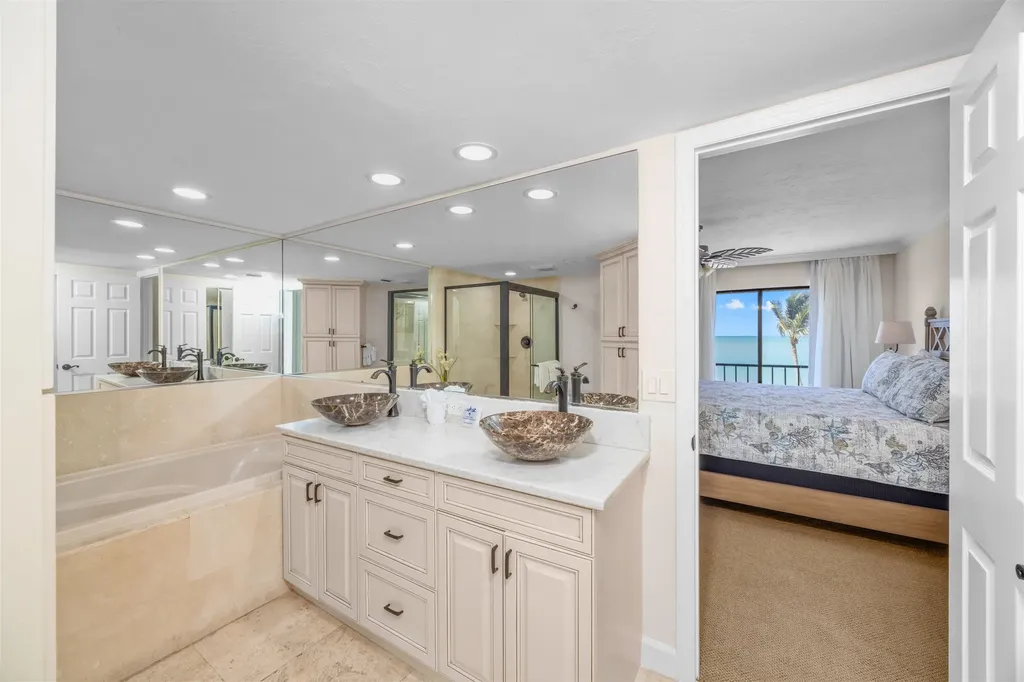 2445 W Gulf Drive Sanibel FL 33957