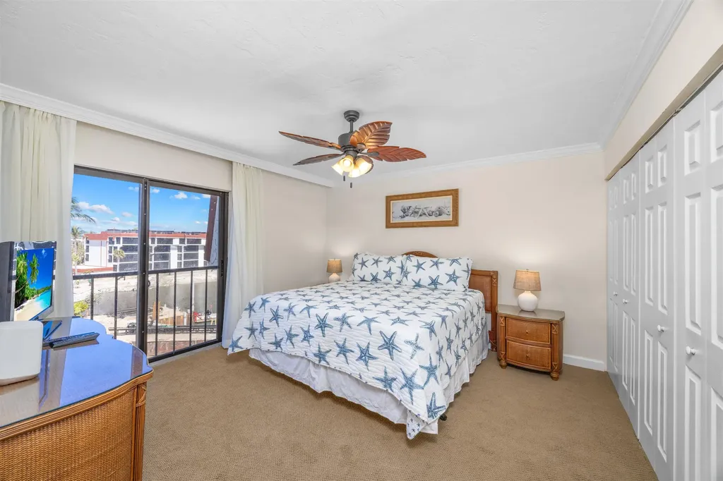 2445 W Gulf Drive Sanibel FL 33957