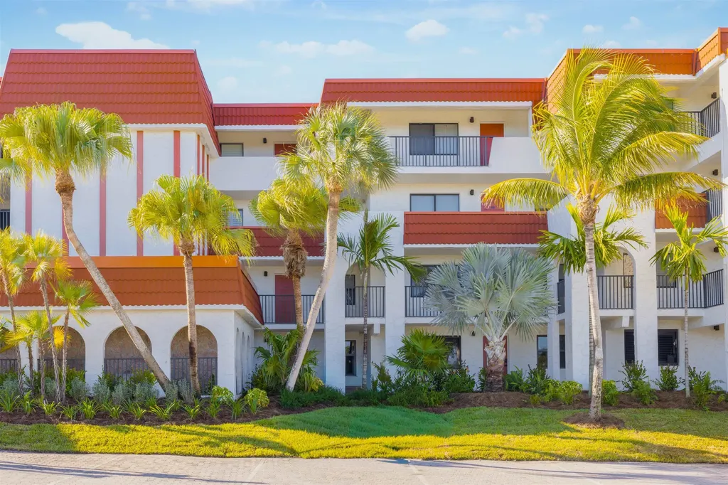 2445 W Gulf Drive Sanibel FL 33957
