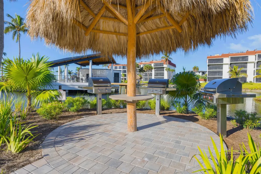 2445 W Gulf Drive Sanibel FL 33957