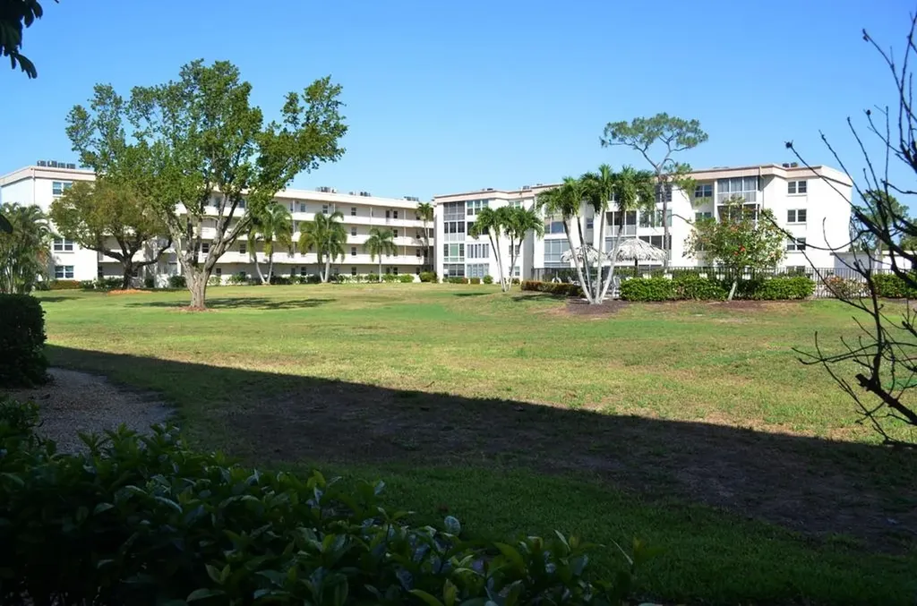 1624 Pine Valley Drive Fort Myers FL 33907