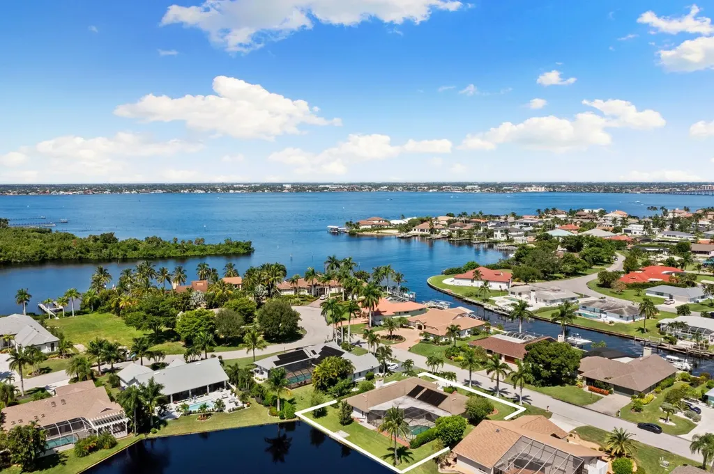 864 South Town And River Drive Fort Myers FL 33919