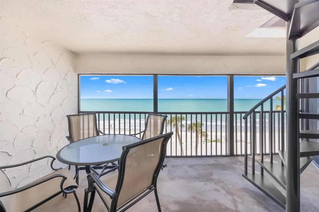 2445 W Gulf Drive Sanibel FL 33957