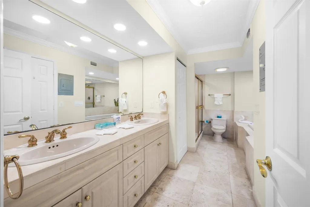 2445 W Gulf Drive Sanibel FL 33957