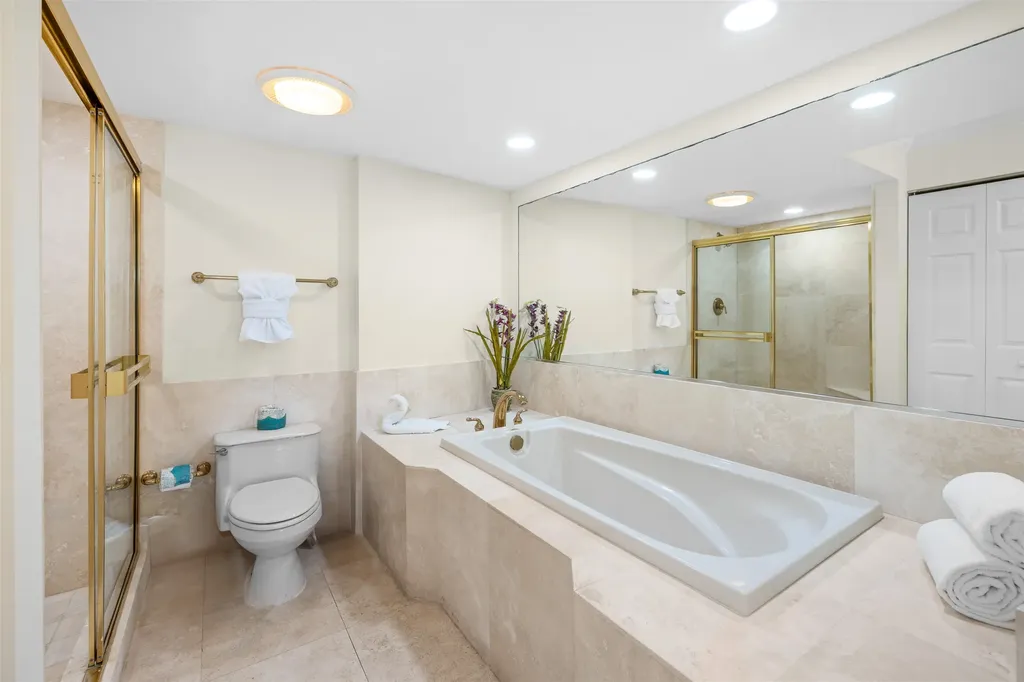 2445 W Gulf Drive Sanibel FL 33957