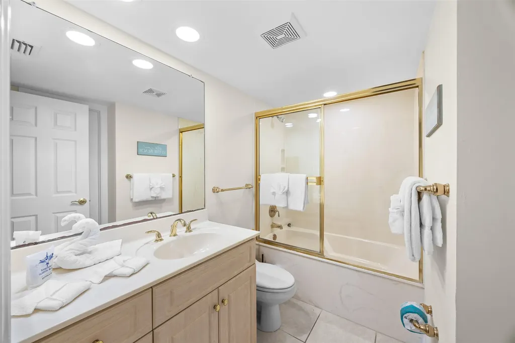 2445 W Gulf Drive Sanibel FL 33957