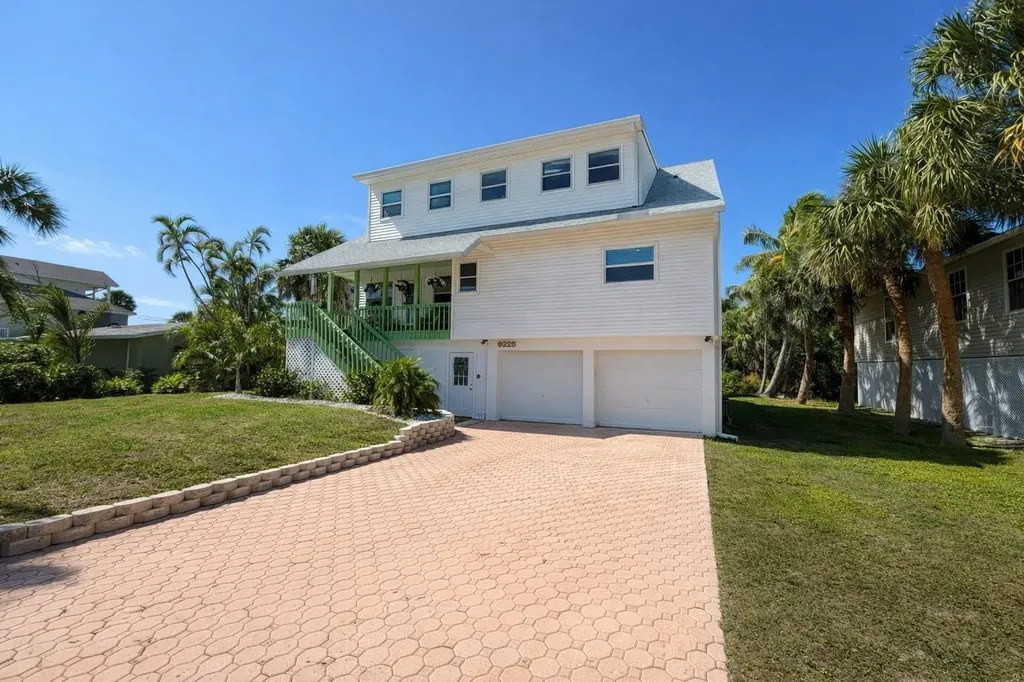 9225 Dimmick Drive Sanibel FL 33957