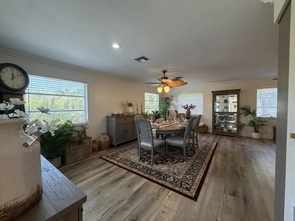 9225 Dimmick Drive Sanibel FL 33957