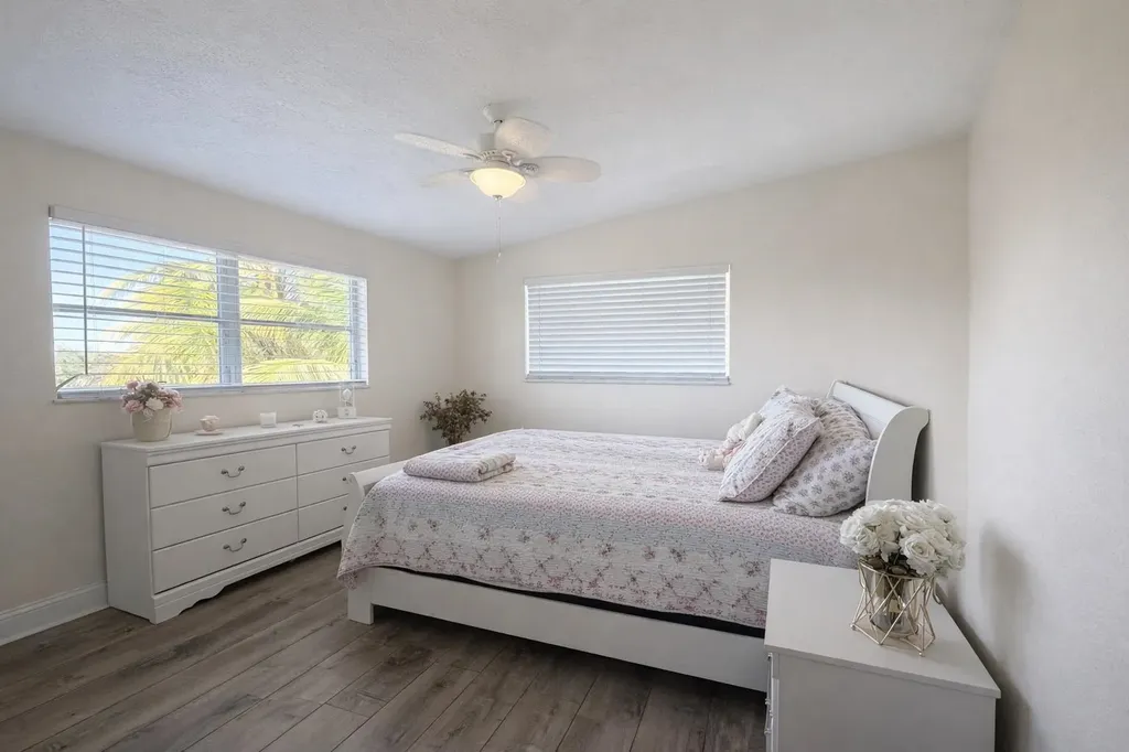 9225 Dimmick Drive Sanibel FL 33957