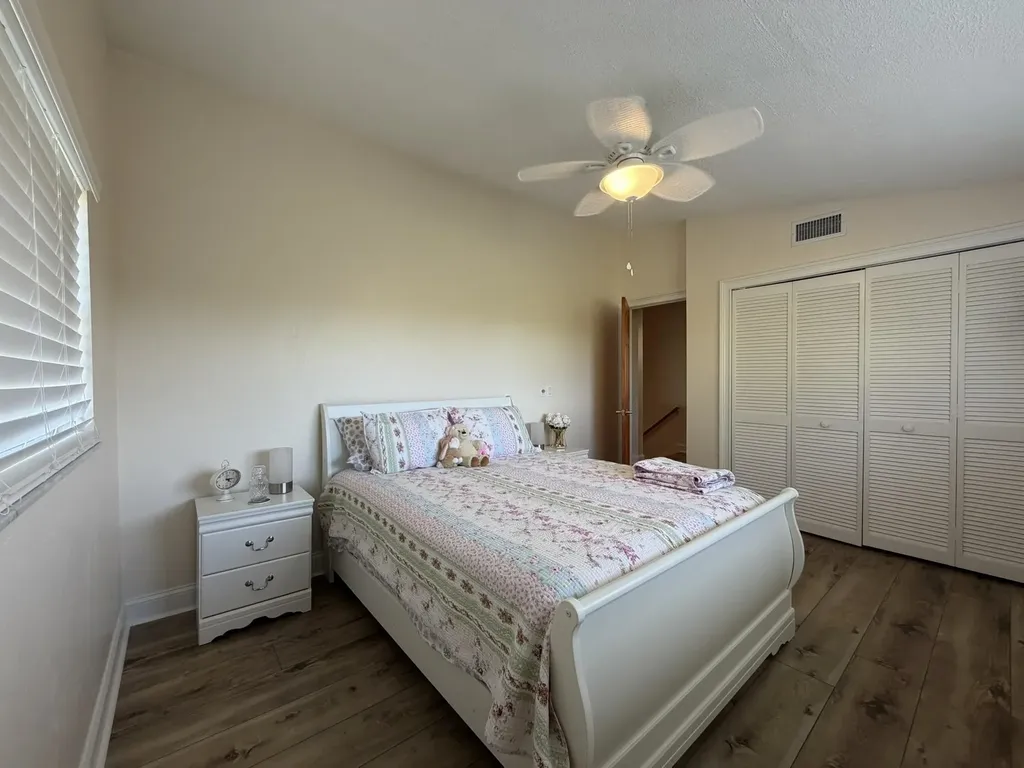 9225 Dimmick Drive Sanibel FL 33957