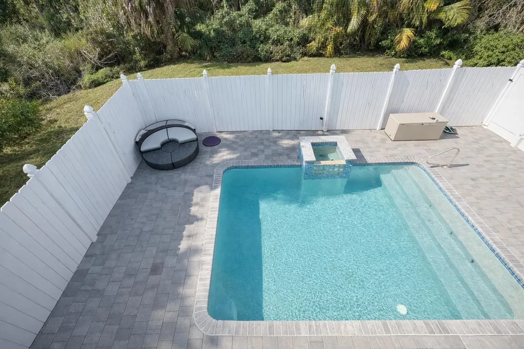 9225 Dimmick Drive Sanibel FL 33957