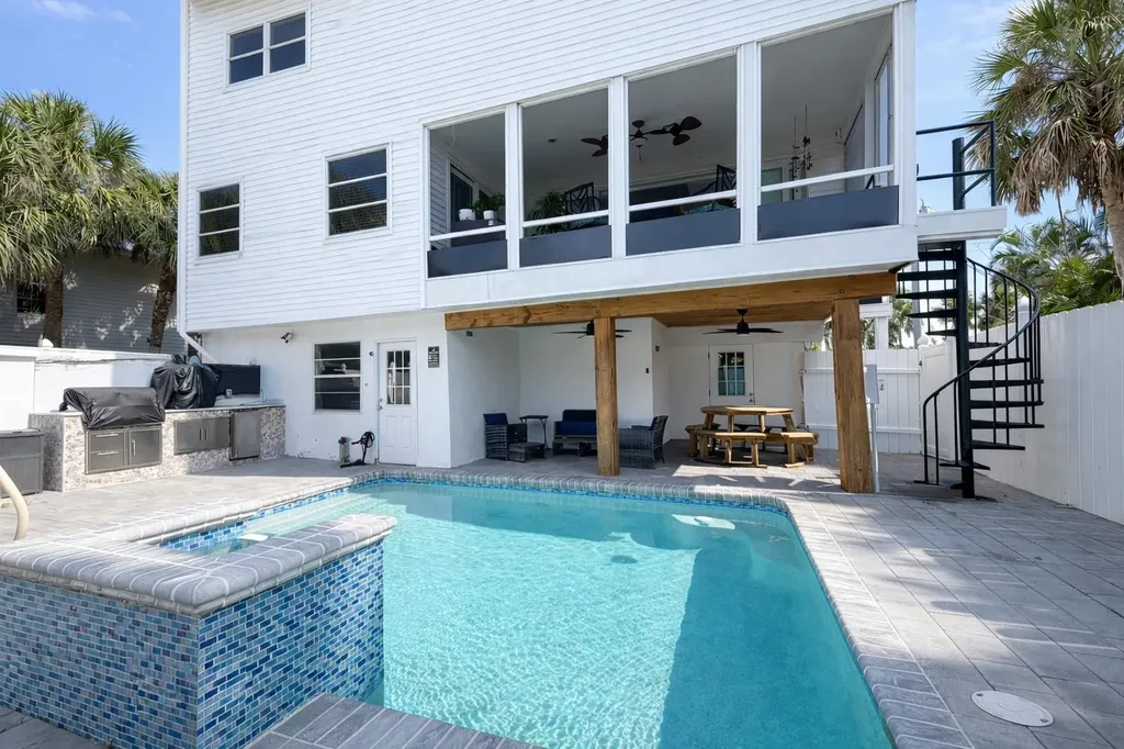 9225 Dimmick Drive Sanibel FL 33957