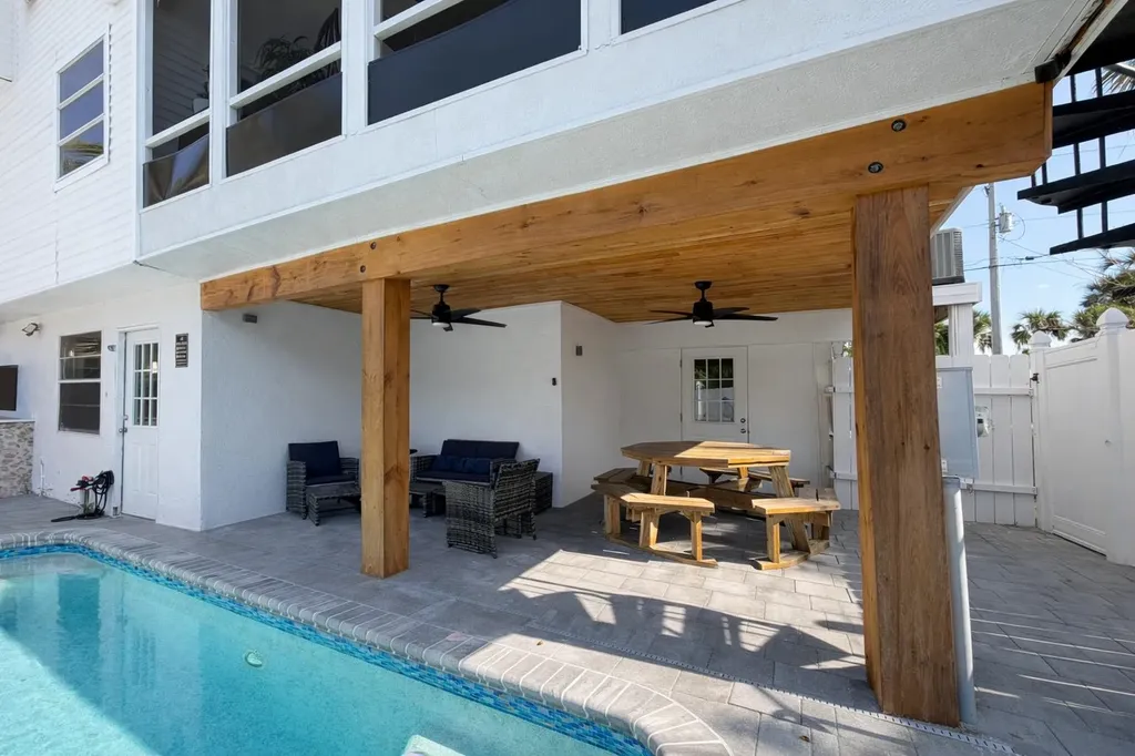 9225 Dimmick Drive Sanibel FL 33957