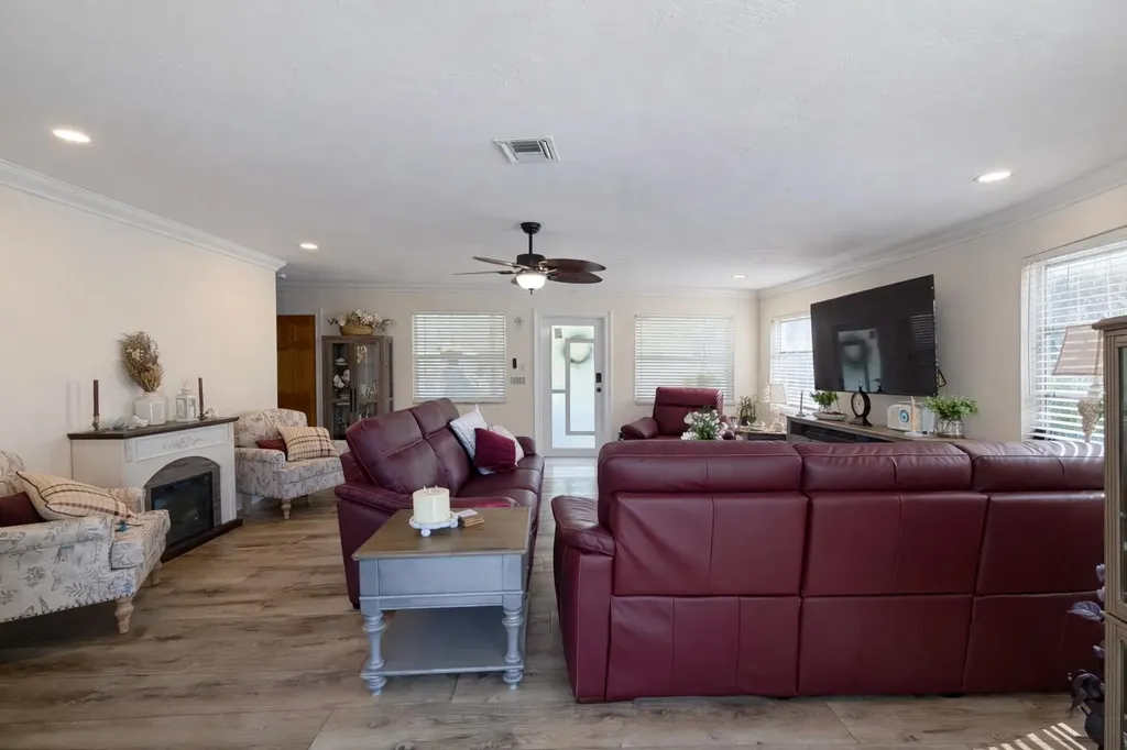9225 Dimmick Drive Sanibel FL 33957