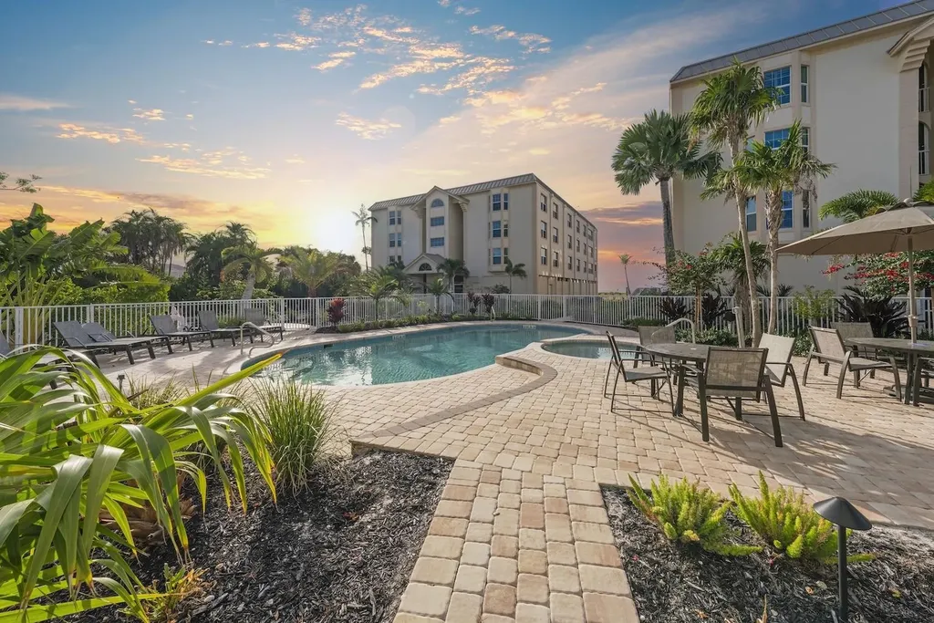 3127 West Gulf Drive Sanibel FL 33957