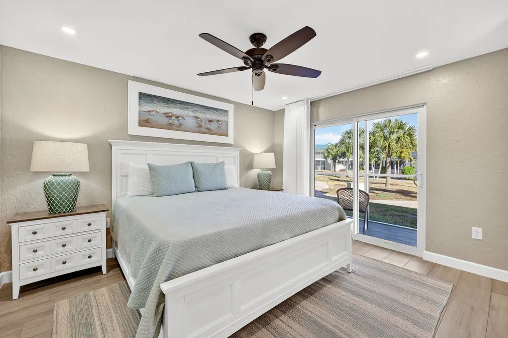 827 E Gulf Drive Sanibel FL 33957