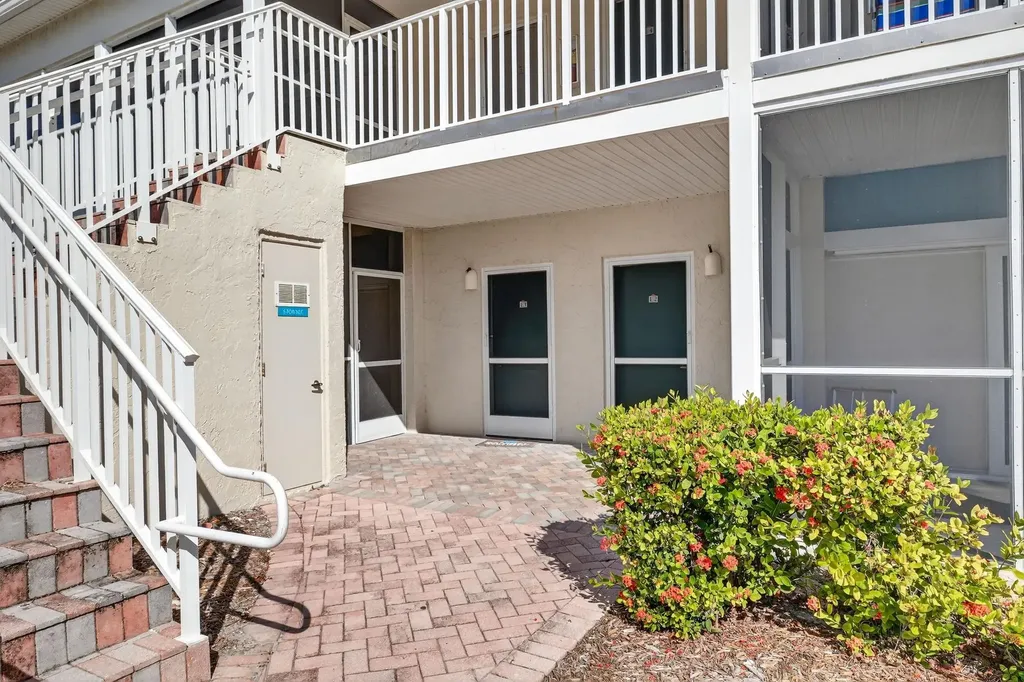 827 E Gulf Drive Sanibel FL 33957