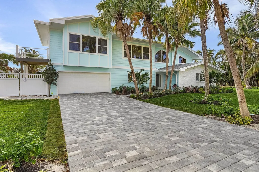 1543 San Carlos Bay Drive Sanibel FL 33957-9998