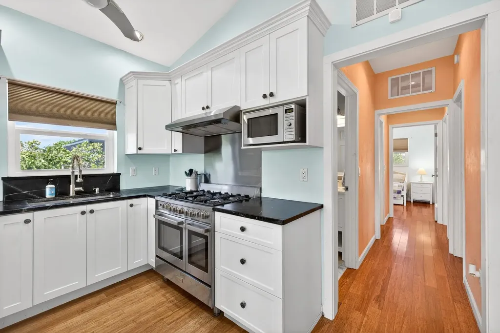 495 E Lake Road Sanibel FL 33957