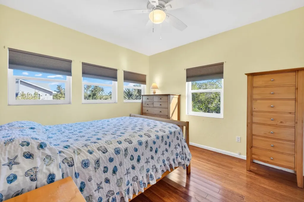 495 E Lake Road Sanibel FL 33957