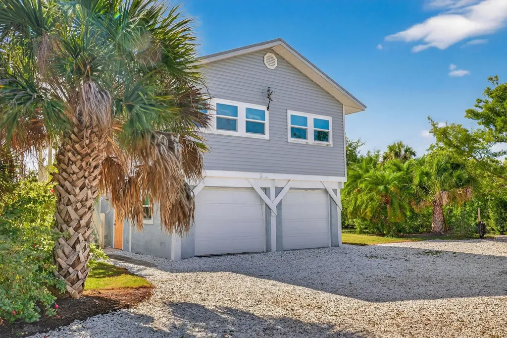 495 E Lake Road Sanibel FL 33957