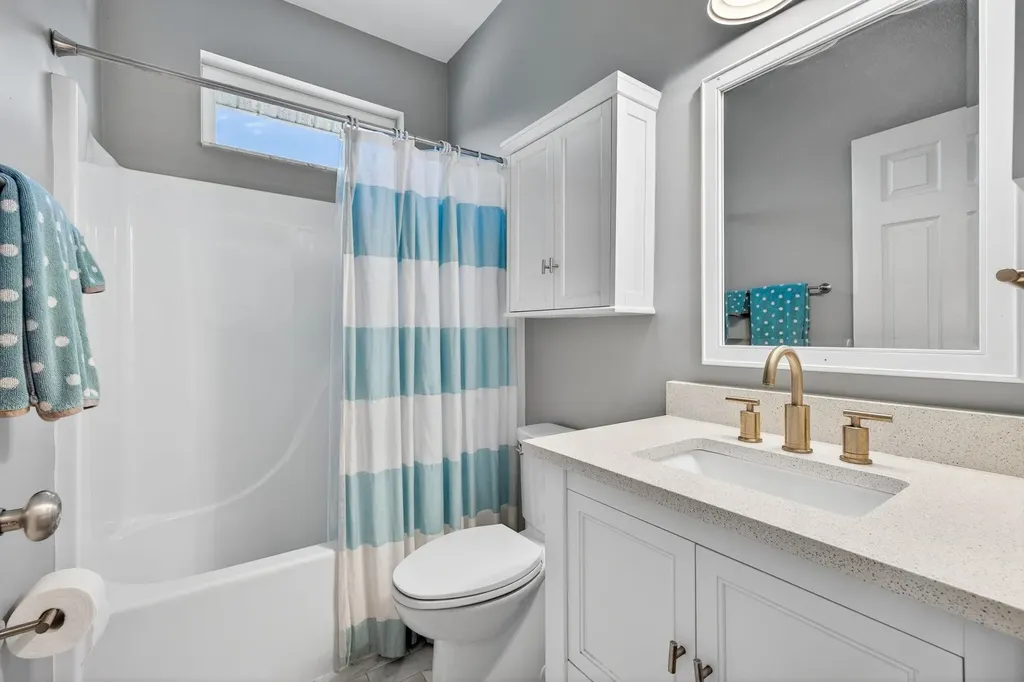 495 E Lake Road Sanibel FL 33957