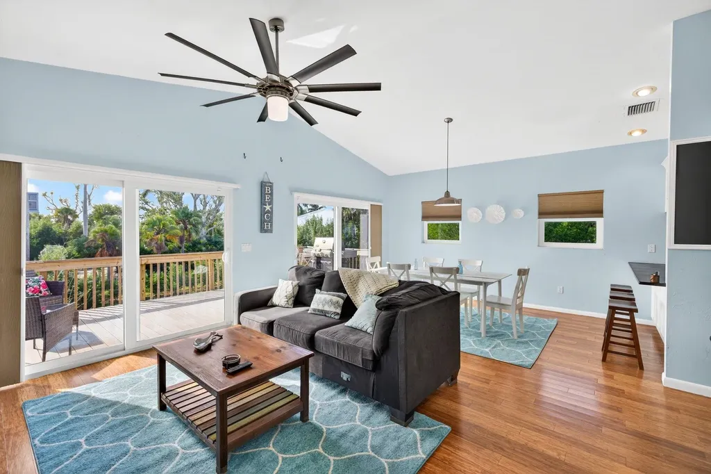 495 E Lake Road Sanibel FL 33957