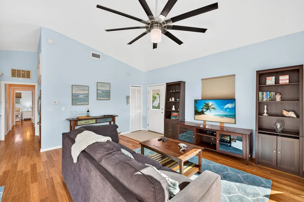 495 E Lake Road Sanibel FL 33957