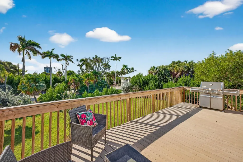 495 E Lake Road Sanibel FL 33957