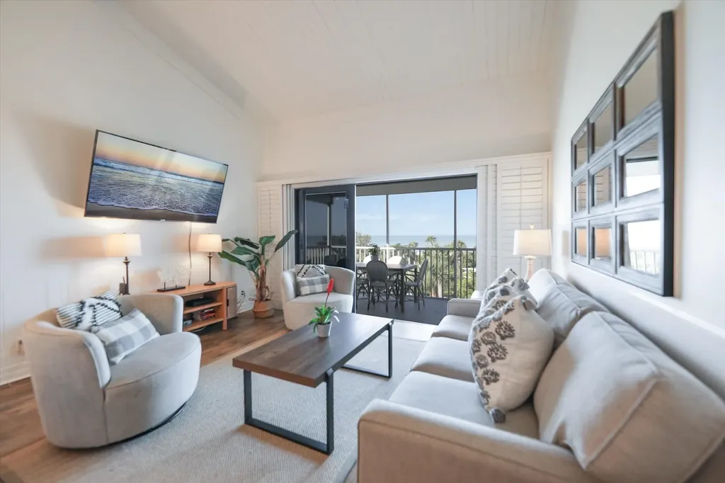 2236 Beach Villas Captiva FL 33924