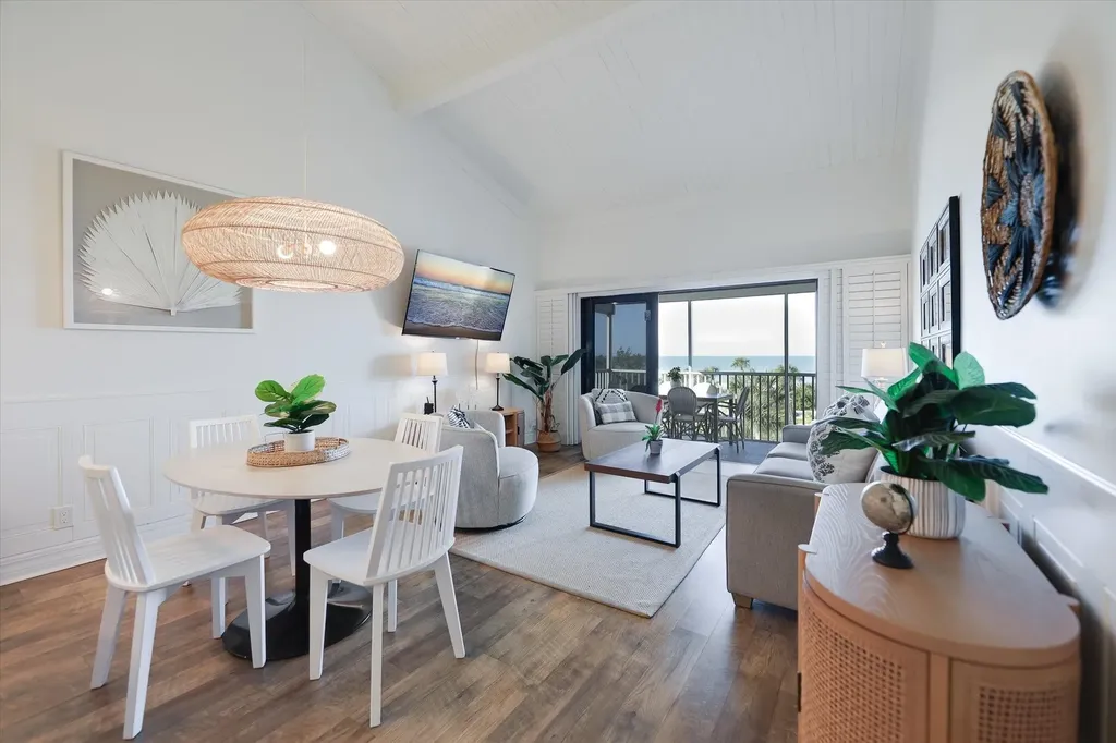 2236 Beach Villas Captiva FL 33924