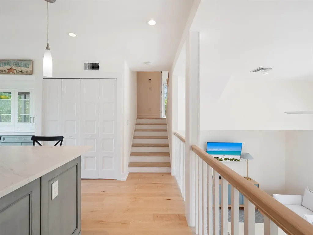 2480 Library Way Sanibel FL 33957