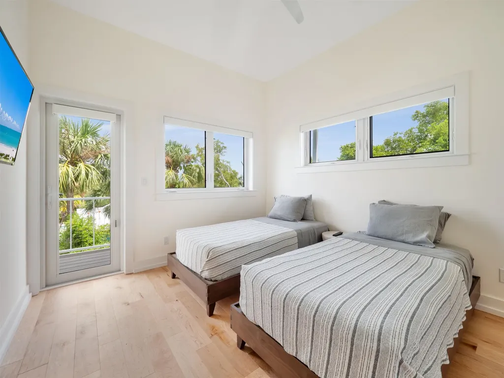 2480 Library Way Sanibel FL 33957