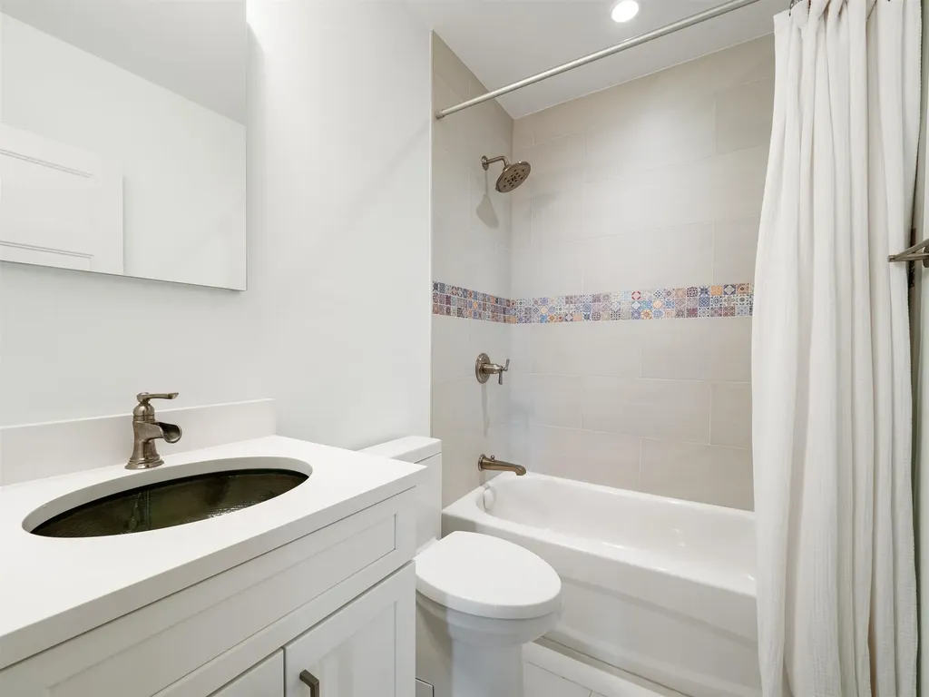 2480 Library Way Sanibel FL 33957