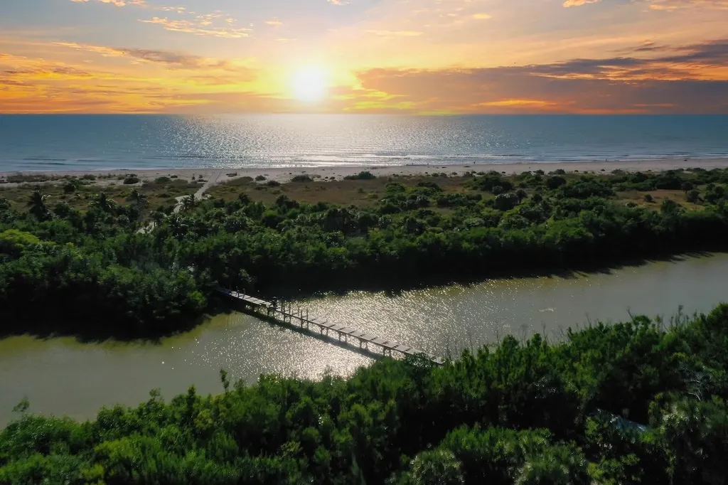 5117 Sea Bell Road Sanibel FL 33957