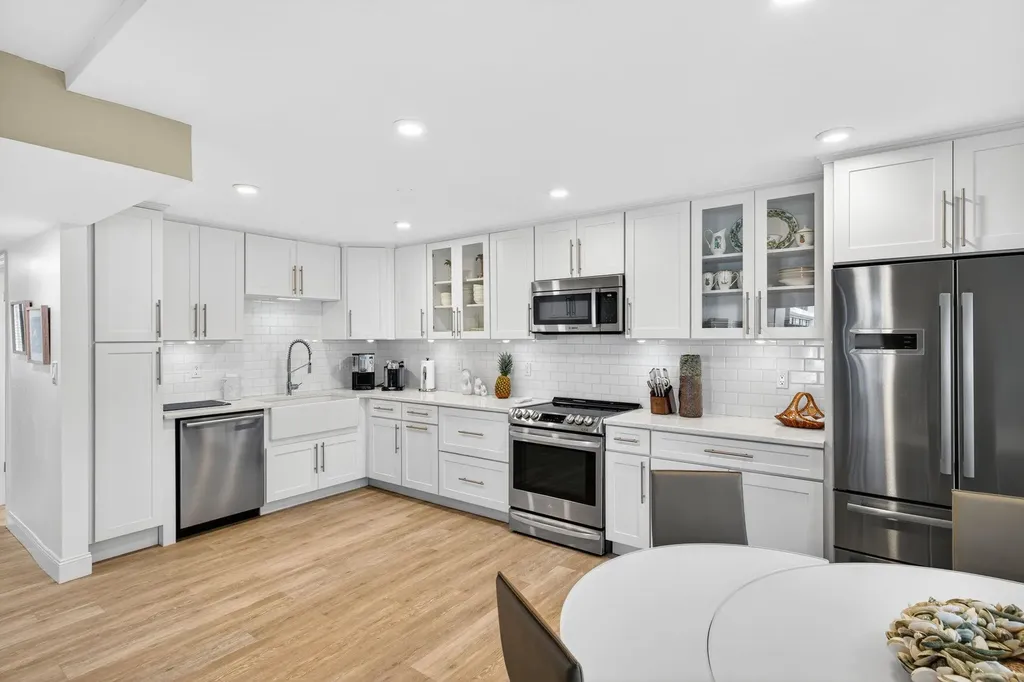 1341 Middle Gulf Drive Sanibel FL 33957
