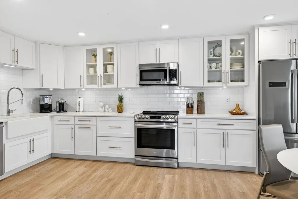 1341 Middle Gulf Drive Sanibel FL 33957
