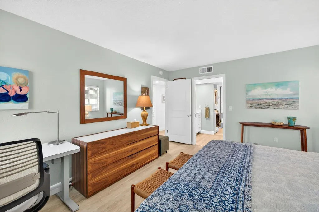 1341 Middle Gulf Drive Sanibel FL 33957