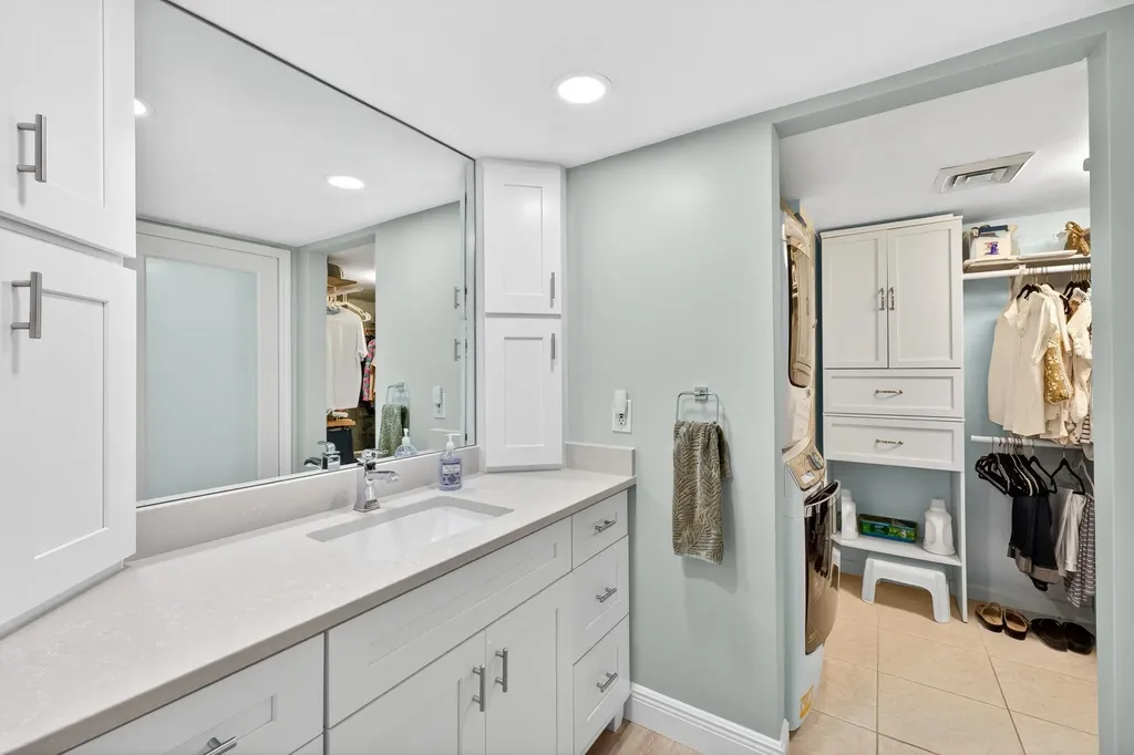 1341 Middle Gulf Drive Sanibel FL 33957
