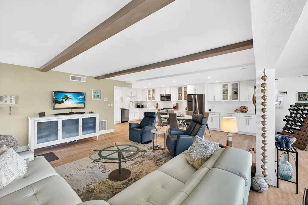 1341 Middle Gulf Drive Sanibel FL 33957